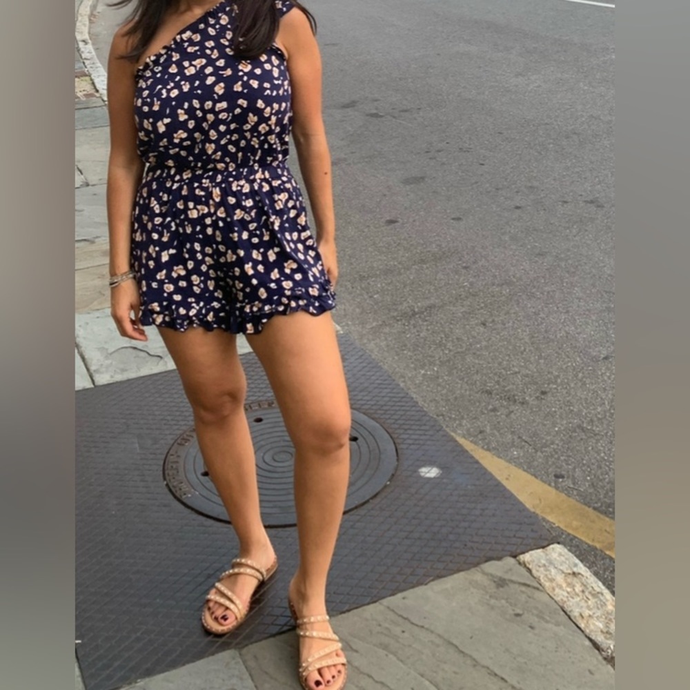 VICI one shoulder romper - Picture 2 of 5